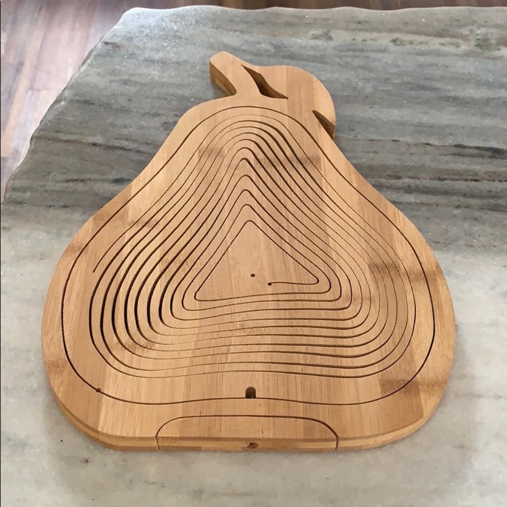 Collapsible Wooden Pear-shaped Fruit Basket - Picture 7 of 10